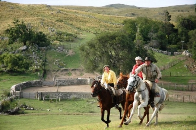 CORDOBA I  RIDING ́S EXPERIENCE � EXPERIENCIA GAUCHA